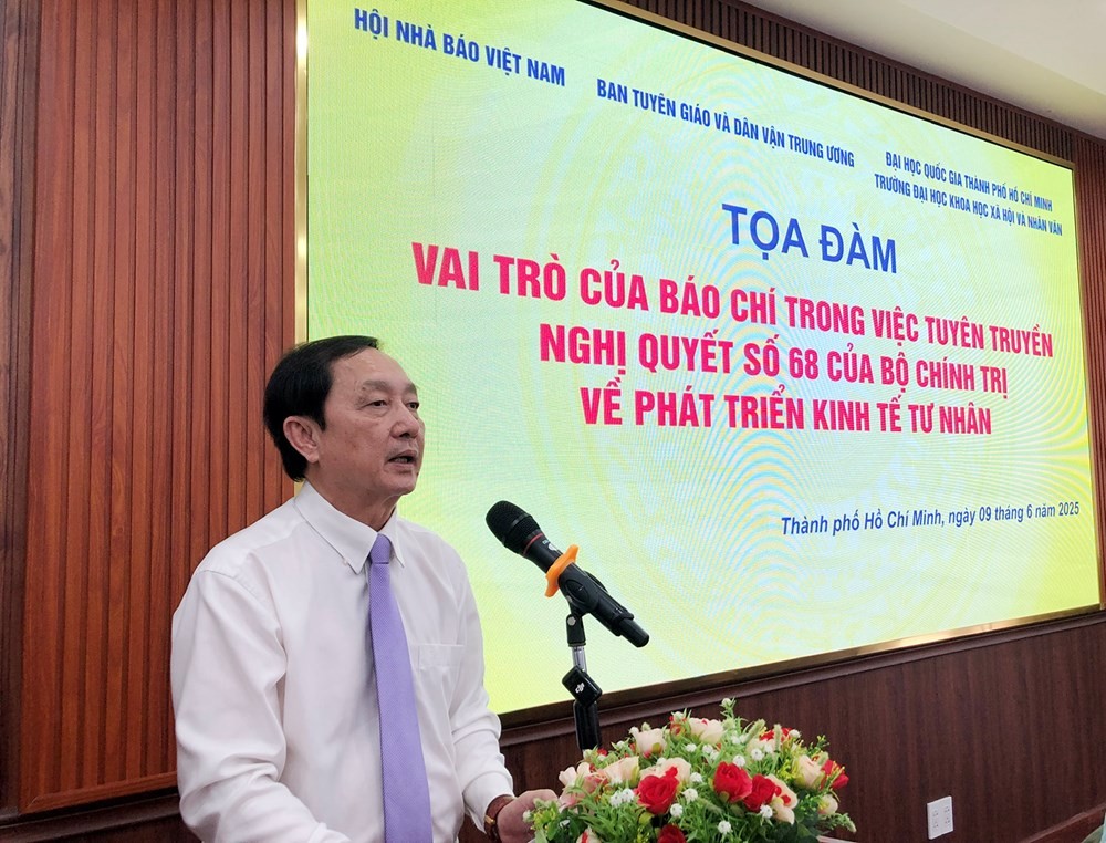 Phó Trưởng Ban Tuyên giáo và Dân vận Trung ương Huỳnh Thành Đạt phát biểu tại Tọa đàm