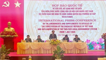 hop bao quoc te ve sua doi bo sung hien phap va trien khai mo hinh to chuc chinh quyen dia phuong 2 cap