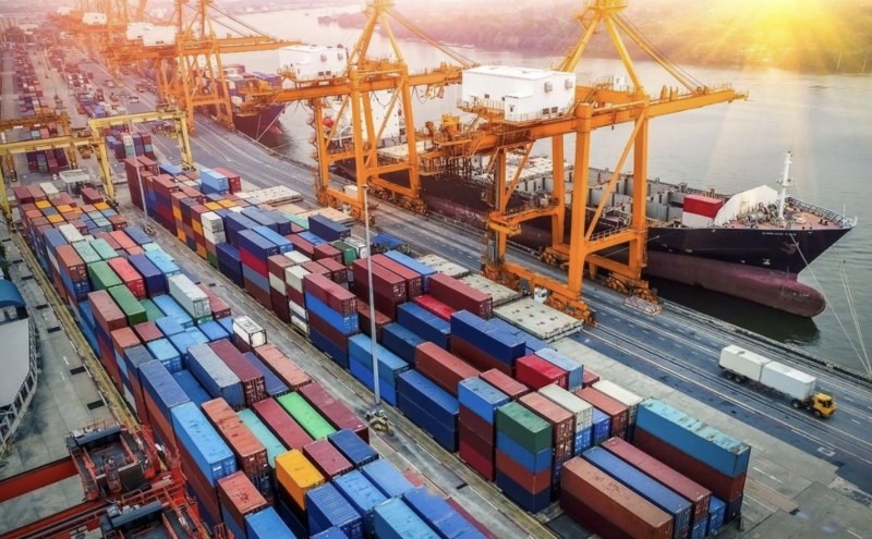 Tăng trưởng xuất khẩu và cán cân thương mại 5 tháng đầu năm 2025 về đích