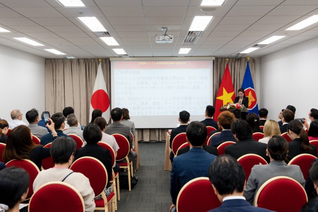 Hợp tác nguồn nhân lực Việt Nam cho các doanh nghiệp vừa và nhỏ khu vực Kyushu (Nhật Bản)