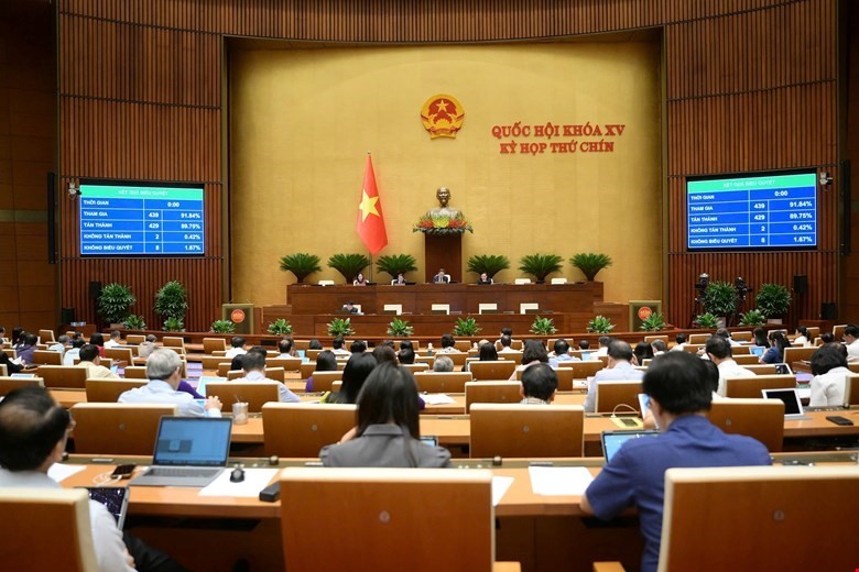 Việt Nam chính thức bỏ án tử hình với 8 tội danh