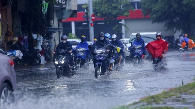 Thời tiết hôm nay (26/6): Hà Nội mưa rào và dông