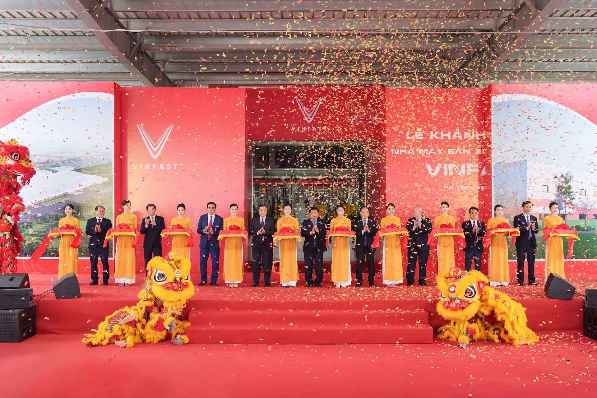 Cận cảnh dây chuyền sản xuất 200.000 xe/năm tại nhà máy VinFast Hà Tĩnh
