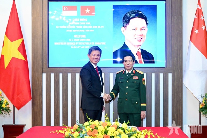  Đại tướng Phan Văn Giang và ngài Chan Chun Sing. Ảnh: VIỆT TRUNG