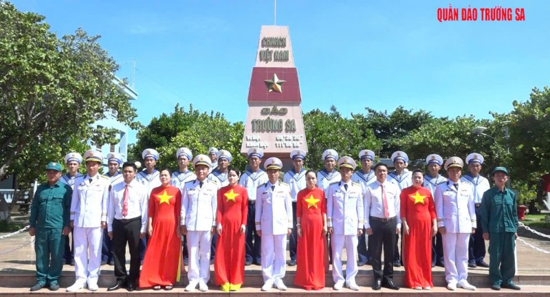 Vững niềm tin vào thành công của Đại hội