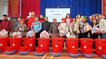 hon 45000 nguoi dan duoc oxfam ho tro phuc hoi sinh ke sau bao yagi