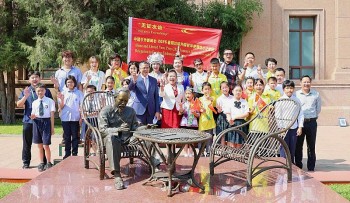 thieu nhi viet trung giao luu chia se ve tinh huu nghi