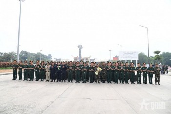 long trong le don doan quan doi campuchia sang viet nam tham gia nhiem vu a80