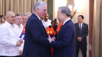 chu tich cuba tri an su ung ho cua nhan dan viet nam