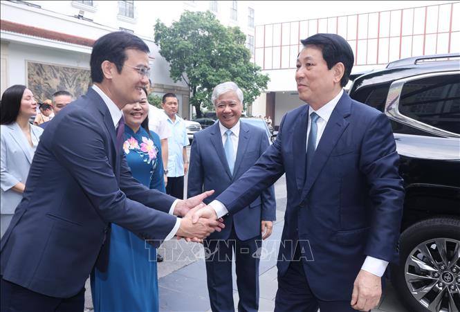 Chủ tịch nước và Thủ tướng Chính phủ gặp mặt đại biểu các tầng lớp nhân dân