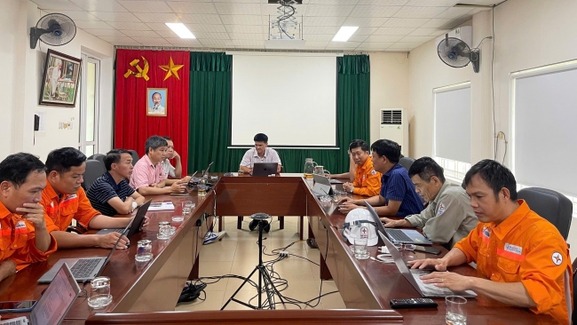 Lãnh đạo EVNGENCO1 trực tiếp chỉ đạo tại Thủy điện Bản Vẽ ứng phó với bão số 5