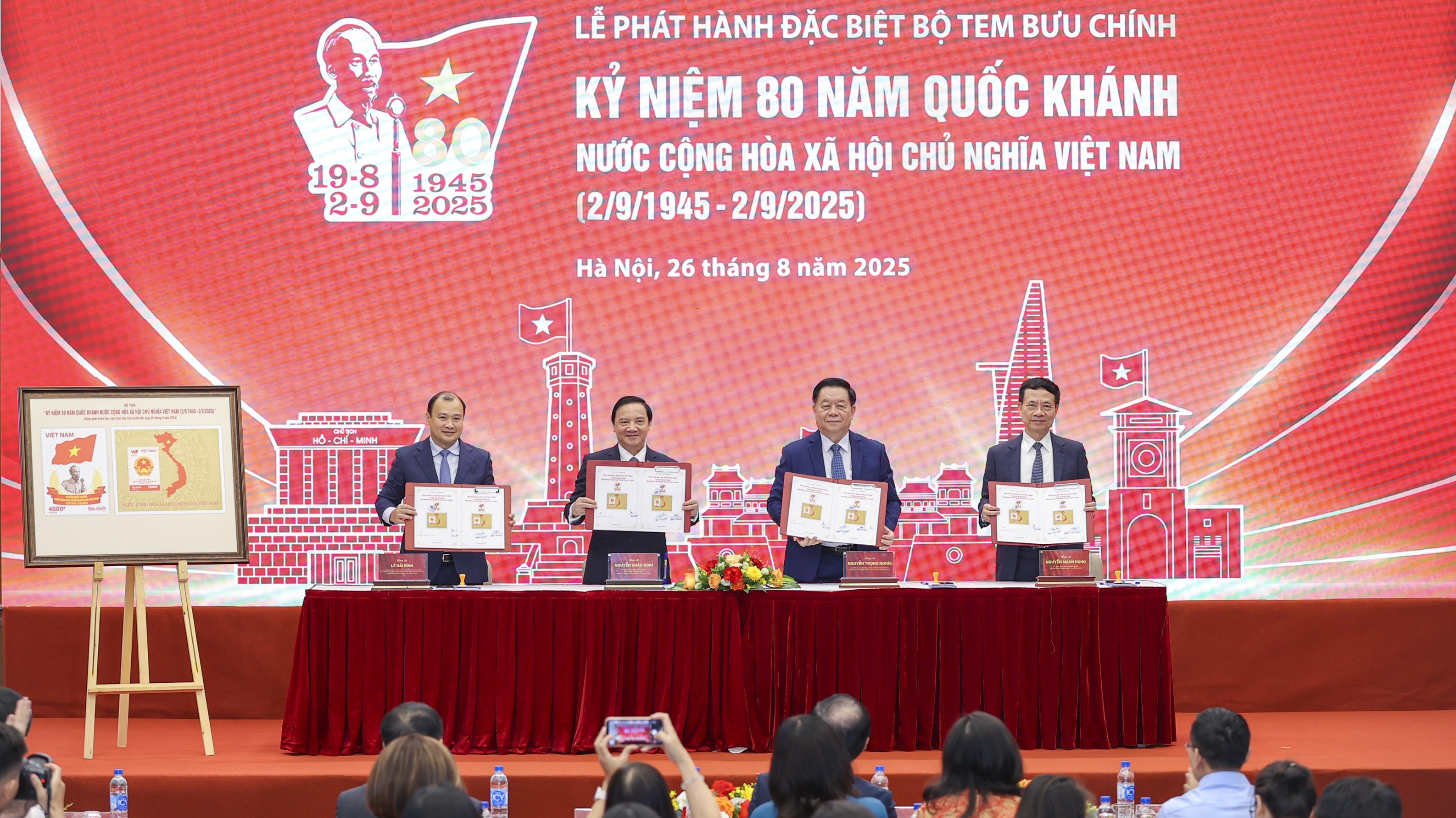 Phát hành đặc biệt bộ tem kỷ niệm 80 năm Quốc khánh Việt Nam