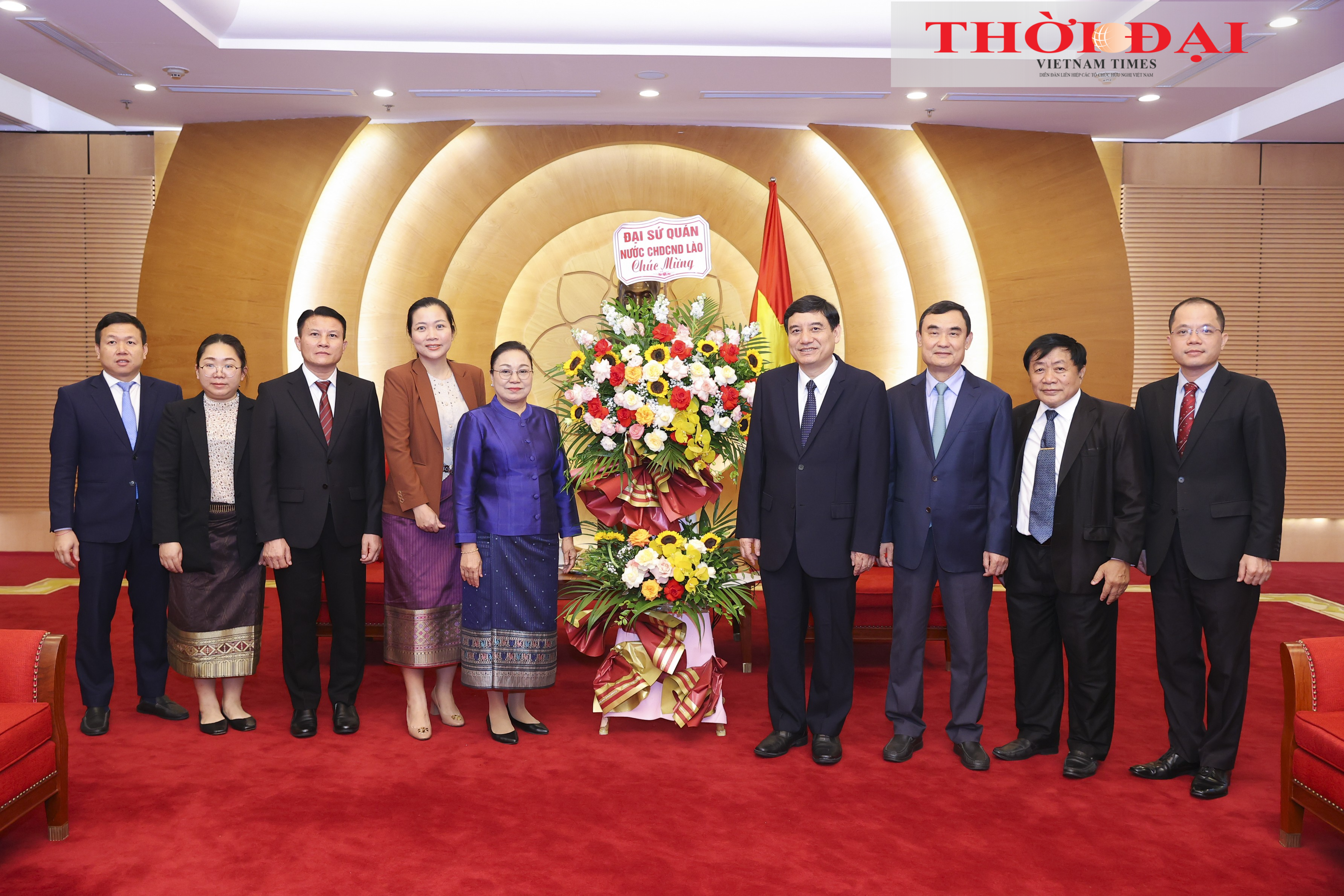 tình đoàn kết đặc biệt Việt - Lào luôn là tài sản vô giá, góp phần làm nên những thành quả lịch sử của mỗi dân tộc. tình đoàn kết đặc biệt Việt - Lào luôn là tài sản vô giá, góp phần làm nên những thành quả lịch sử của mỗi dân tộc.