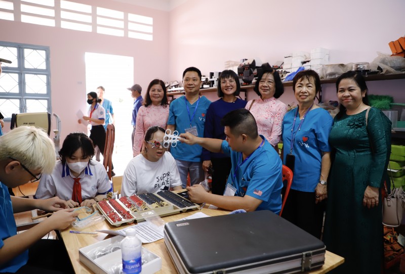 Cần Thơ: Lan tỏa yêu thương từ chương trình khám chữa bệnh nhân đạo Cần Thơ: Lan tỏa yêu thương từ chương trình khám chữa bệnh nhân đạo