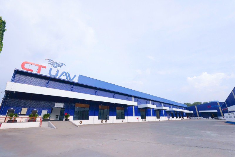 Nhà máy đúc composite tự tiến hóa CT UAV Nhà máy đúc composite tự tiến hóa CT UAV