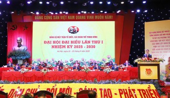 phien tru bi dai hoi dang bo mttq va cac doan the trung uong nhieu y kien gop y thang than toan dien