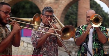 nghe sy ali alejandro primera se bieu dien cac ca khuc bat hu ve chu tich ho chi minh tai ha noi