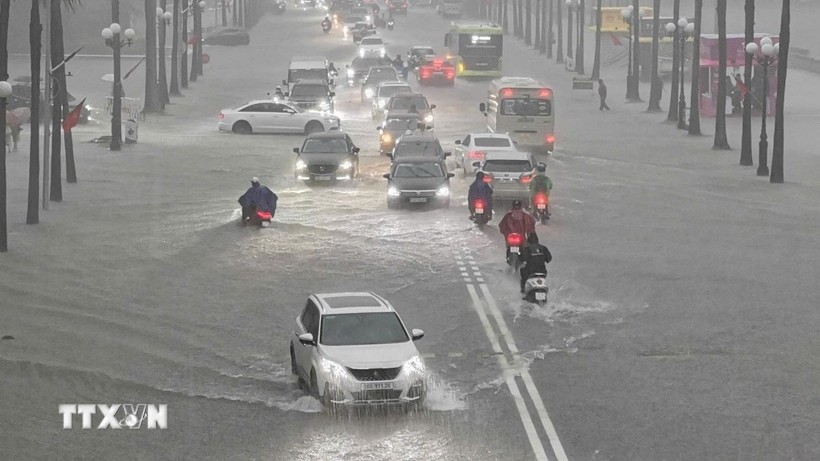 Thời tiết hôm nay (25/9): Hà Nội có mưa vừa, mưa to