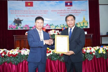 Thành lập Ban Quản lý cộng đồng người Việt Nam tại tỉnh Xay-xổm-bun