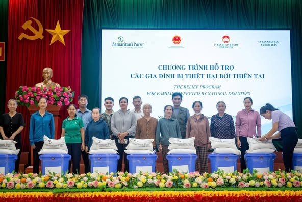 Samaritan’s Purse trao hơn 3.000 suất quà cho người dân Lạng Sơn, Hà Tĩnh, Tuyên Quang