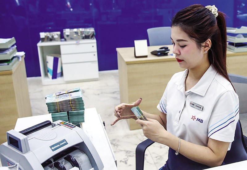 Tín dụng tăng vọt, vốn chảy mạnh vào lĩnh vực ưu tiên Tín dụng tăng vọt, vốn chảy mạnh vào lĩnh vực ưu tiên