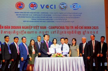 Phấn đấu đưa thương mại Việt Nam - Campuchia đạt 20 tỷ USD