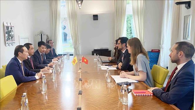 Việt Nam tăng cường hợp tác với EU và Bỉ về môi trường, phát triển bền vững Chú thích ảnh