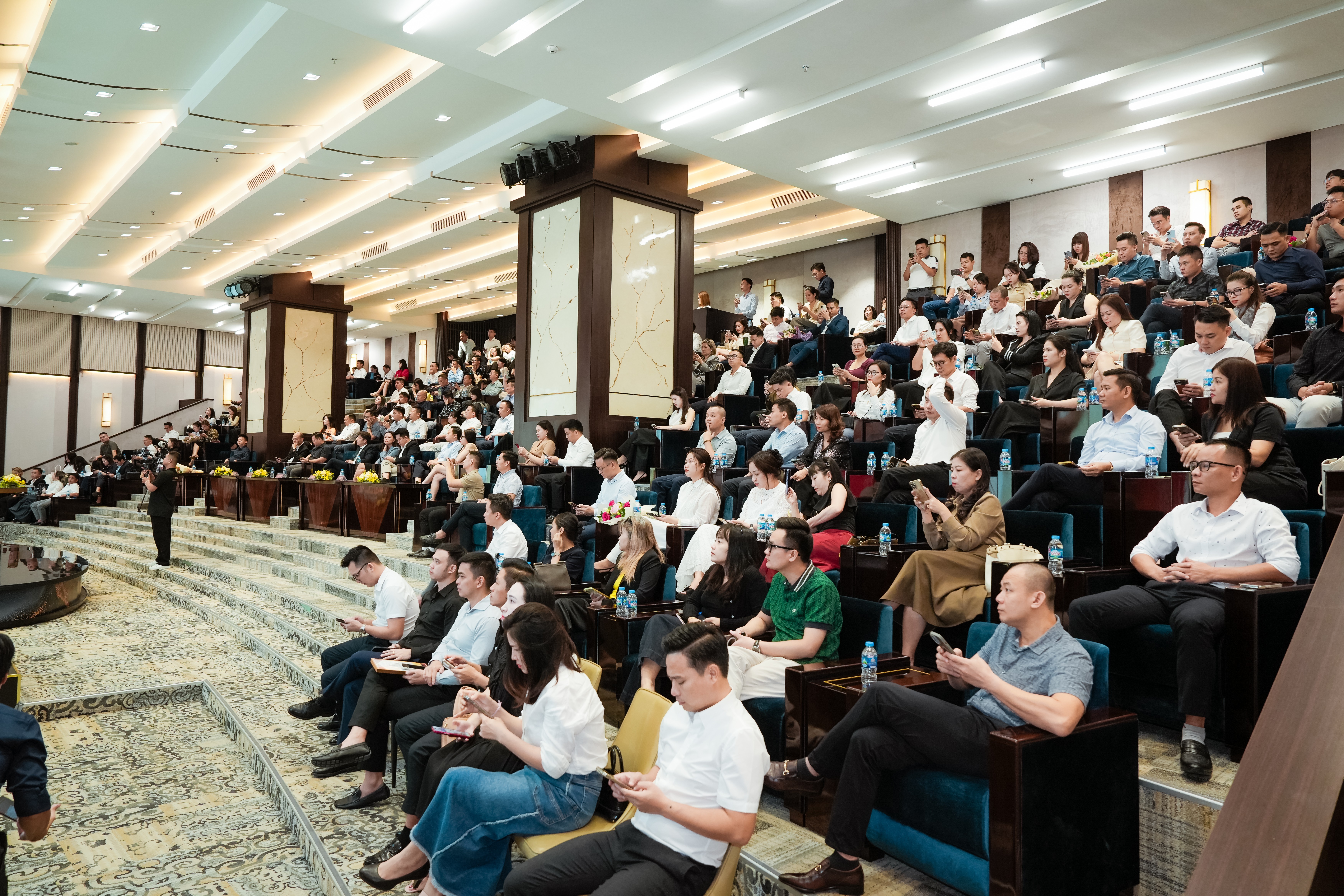 Sunshine Legend City “gây sốt” với công nghệ sa bàn ảo lần đầu xuất hiện trên sóng livestream NobleGo