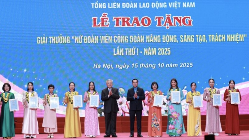 Tôn vinh nữ đoàn viên công đoàn năng động, sáng tạo, trách nhiệm