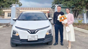 chu xe quang ninh ke chuyen het say xe tiet kiem tien trieu di chuyen moi thang khi mua vinfast vf 5