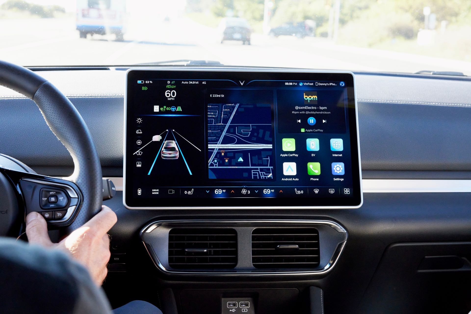 Đổi xăng sang điện, chủ xe VF 8 thấy quyết định hoàn toàn đúng đắn sau khoảnh khắc sinh tử Đổi xăng sang điện, chủ xe VF 8 thấy quyết định hoàn toàn đúng đắn sau khoảnh khắc sinh tử