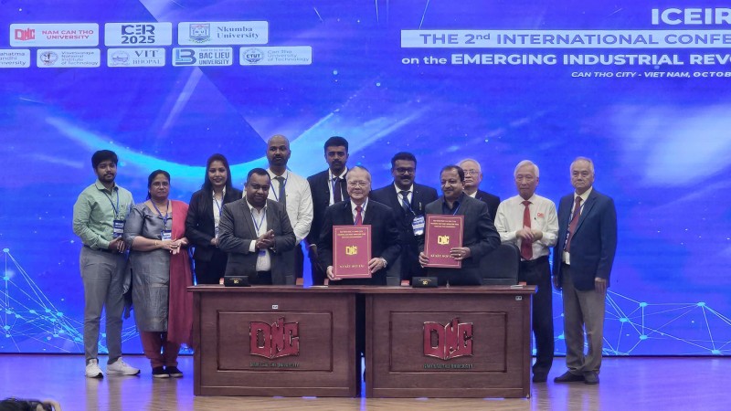 Thúc đẩy giáo dục bền vững qua chuyển đổi số và trí tuệ nhân tạo tại Cần Thơ