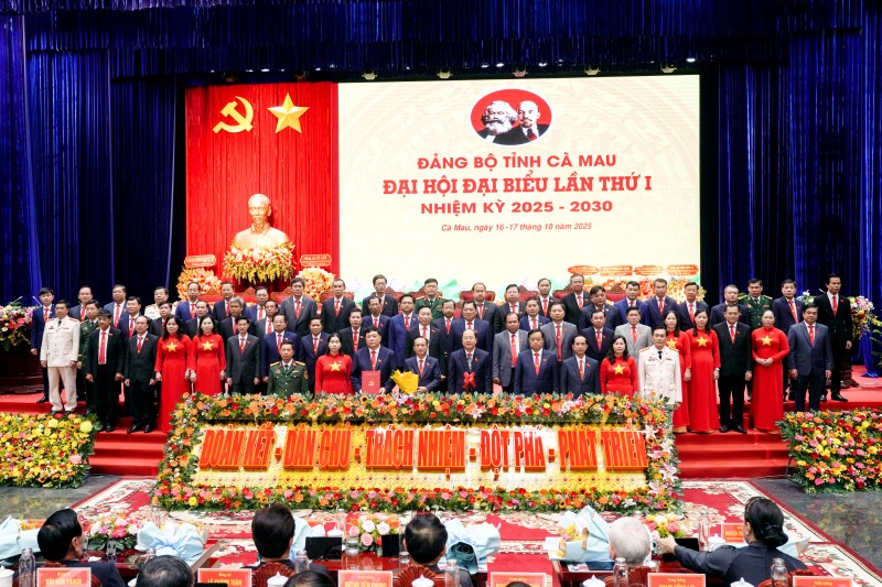 Đại hội Đảng bộ tỉnh Cà Mau lần thứ I: Khơi dậy tiềm năng, phát triển toàn diện Đại hội Đảng bộ tỉnh Cà Mau lần thứ I: Khơi dậy tiềm năng, phát triển toàn diện
