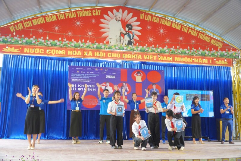 Trang bị kỹ năng an toàn số cho học sinh Việt Nam