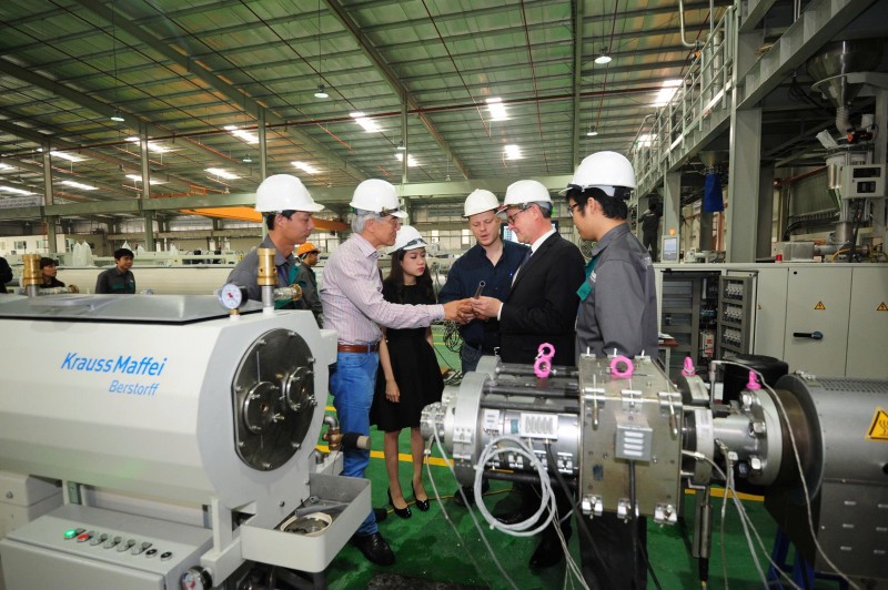 Dây chuyền sản xuất Ống nhựa Ströman ứng dụng công nghệ Đức hiện đại hàng đầu, bảo chứng cho chất lượng vượt trội.