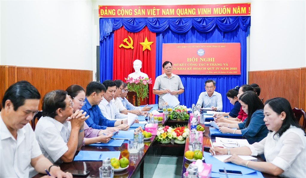 Các đại biểu tham dự Hội nghị Ban Chấp hành Liên hiệp các tổ chức hữu nghị tỉnh Cà Mau. (Ảnh: Cổng Thông tin điện tử tỉnh Cà Mau)