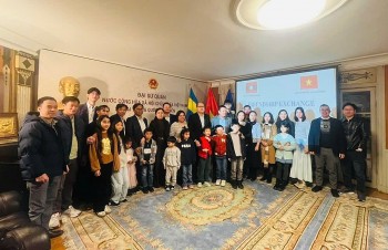 tham tinh huu nghi viet lao tai thuy dien