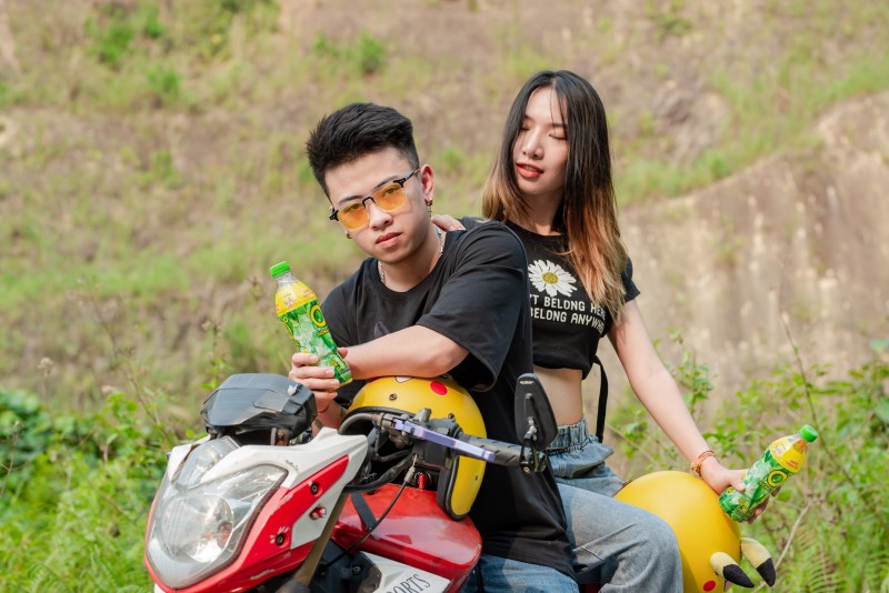 Trà Xanh Không Độ là “must-have item” không thể thiếu của người trẻ để giảm căng thẳng mệt mỏi trong những chuyến đi trải nghiệm thiên nhiên, giải nhiệt cuộc sống.