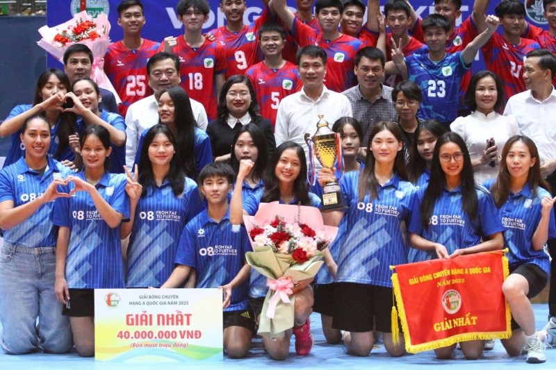 Đội bóng chuyền nữ Hà Nội Tasco Auto đã xuất sắc giành chức vô địch Giải bóng chuyền hạng A quốc gia năm 2025, qua đó chính thức giành quyền thi đấu tại Giải bóng chuyền Vô địch quốc gia 2026. (Ảnh: T.L)