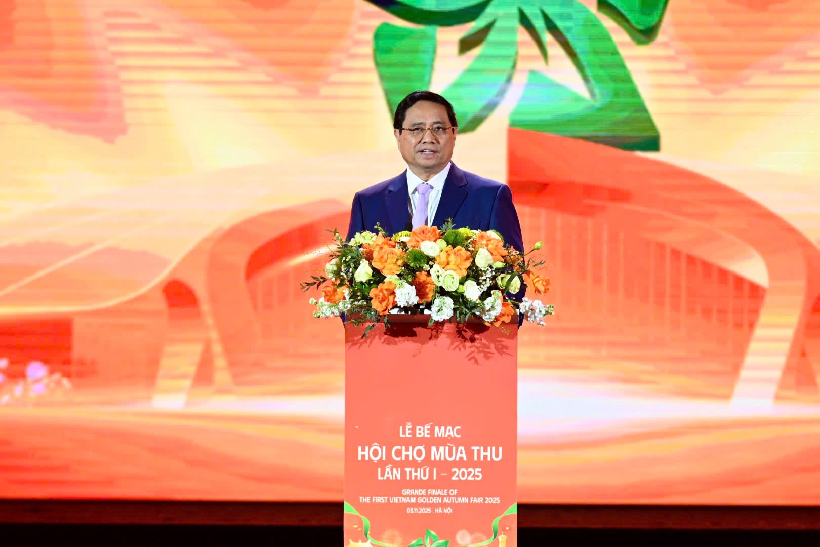 Gần 5.000 tỷ đồng giao dịch khẳng định sức hút của Hội chợ Mùa Thu năm 2025 Gần 5.000 tỷ đồng giao dịch khẳng định sức hút của Hội chợ Mùa Thu năm 2025