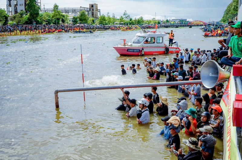 61 đội tranh tài tại Giải đua ghe Ngo - Lễ hội Óoc Om Bóc thành phố Cần Thơ năm 2025