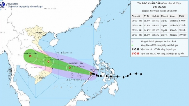 Thời tiết hôm nay (05/11): Bão số 13 vào Biển Đông, gió mạnh cấp 13, giật cấp 16