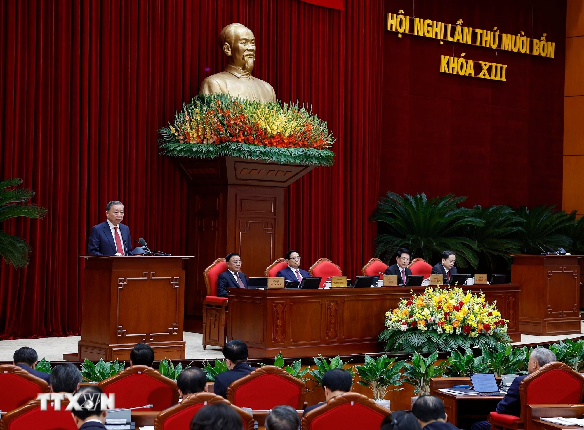 Tổng Bí thư Tô Lâm phát biểu khai mạc Hội nghị lần thứ 14 Ban Chấp hành Trung ương Đảng khóa XIII. (Ảnh: Thống Nhất/TTXVN)