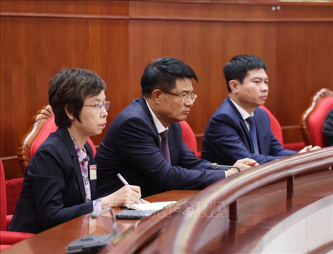 Bế mạc Hội nghị lần thứ 14 Ban Chấp hành Trung ương Đảng khóa XIII Chú thích ảnh