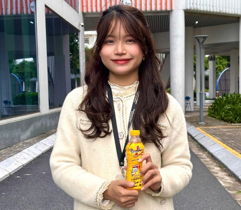 Từ phòng lab nhỏ đến ước mơ lớn, Nguyễn Thị Khánh Diệu là hình ảnh của người trẻ Việt – luôn tiếp năng lượng, bền đam mê để trở thành phiên bản “Number 1” của chính mình.