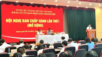 tphcm tang toc giai ngan dau tu cong phan dau dat tang truong 85