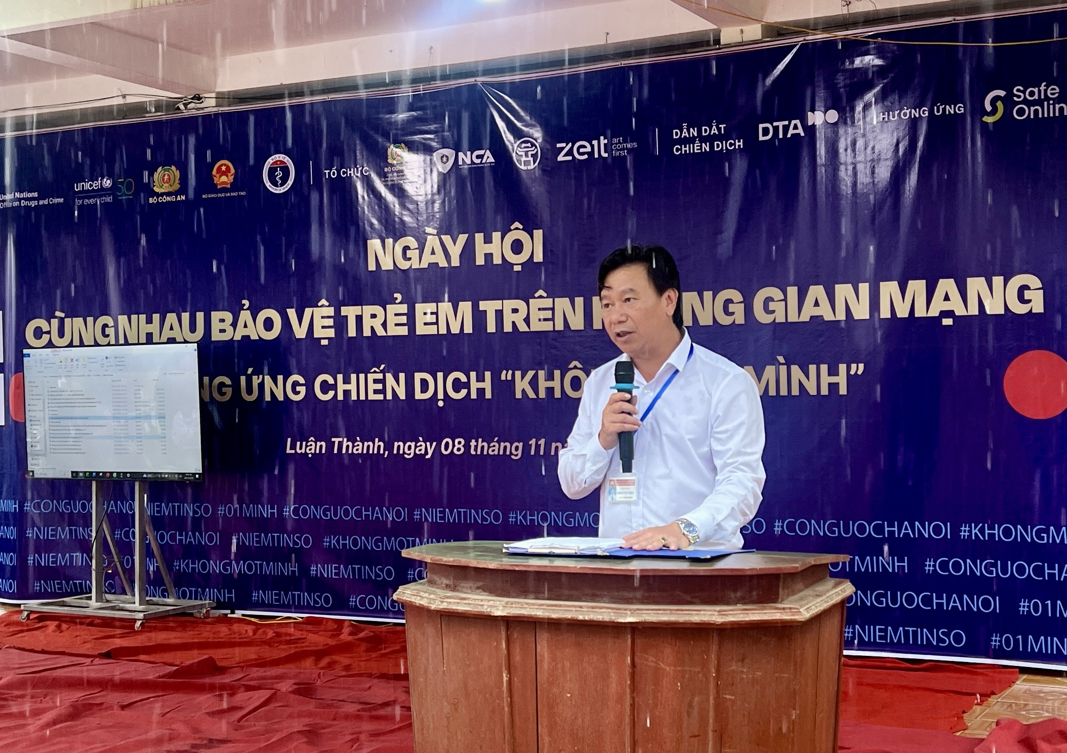 WVIV lan tỏa thông điệp “Không một mình” bảo vệ trẻ em trên không gian mạng WVIV lan tỏa thông điệp “Không một mình” bảo vệ trẻ em trên không gian mạng