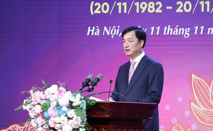 Bí thư Thành ủy Hà Nội Nguyễn Duy Ngọc phát biểu tại lễ tuyên dương. (Ảnh: T.L)