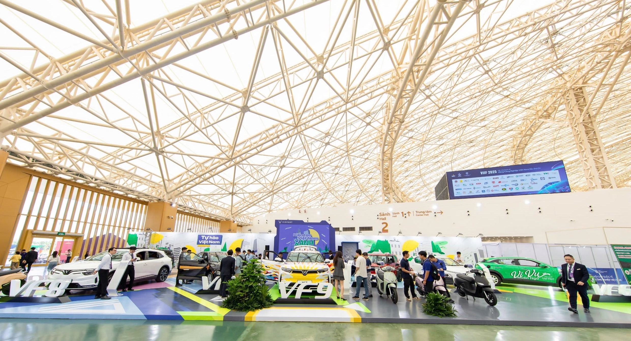 Khai mạc tuần lễ công nghiệp và công nghệ Việt Nam 2025 tại  Trung tâm triển lãm Việt Nam