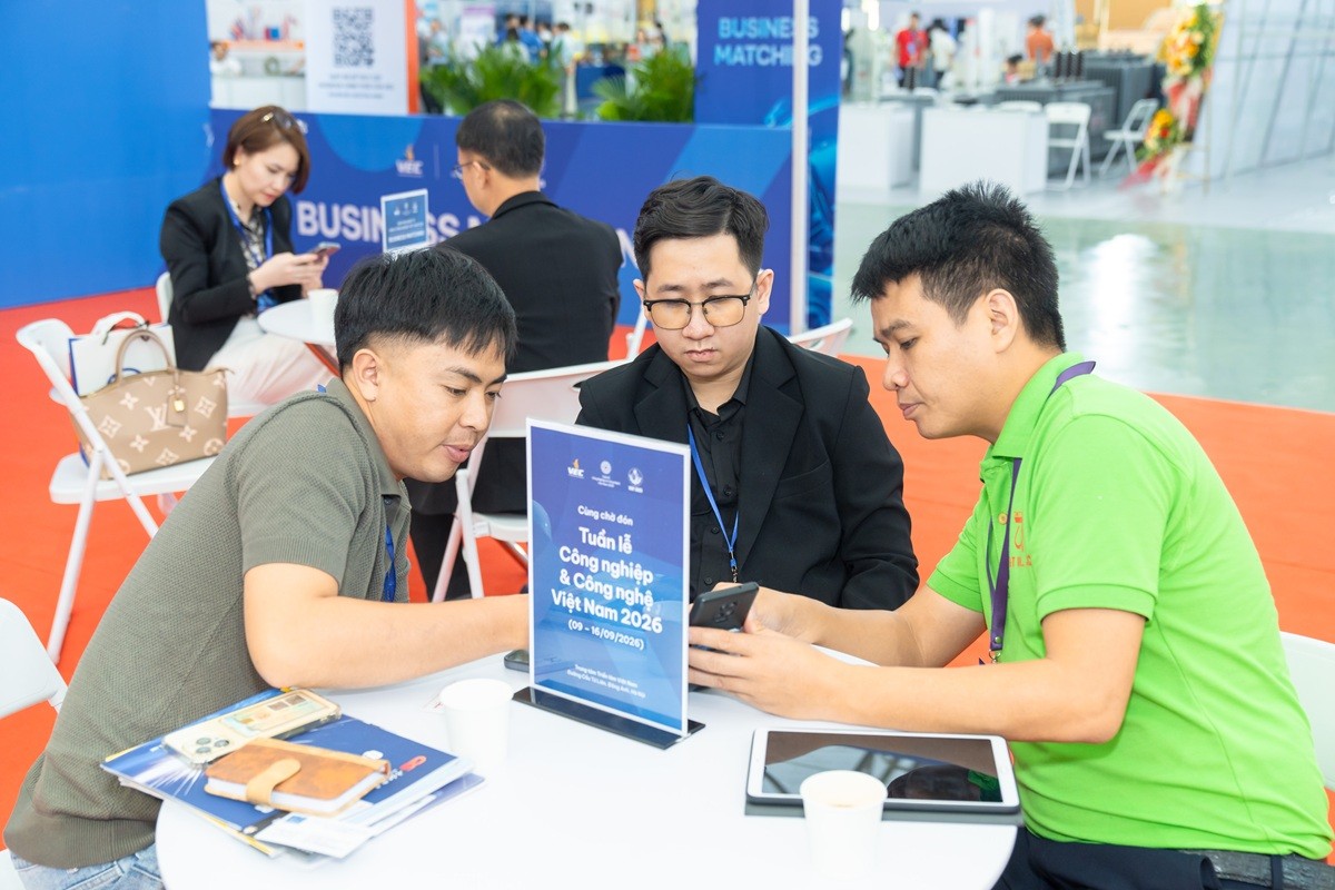 Khu vực Business Matching luôn thu hút các đơn vị tham gia Tuần lễ cùng ngồi lại với nhau và thảo luận về sản phẩm, công nghệ và hợp tác. 